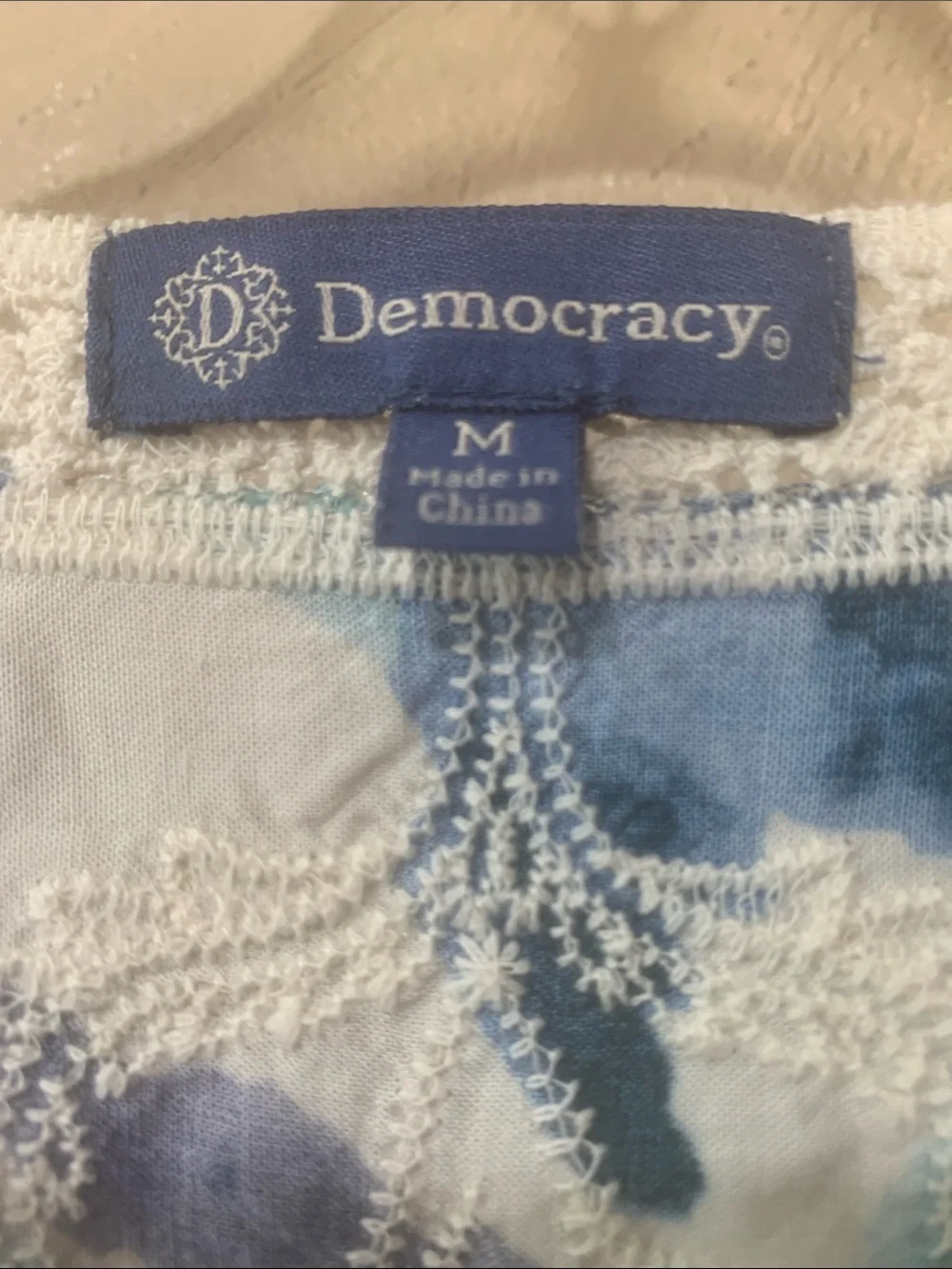 Democracy size M Blue & White Floral Crochet-Trim Tunic